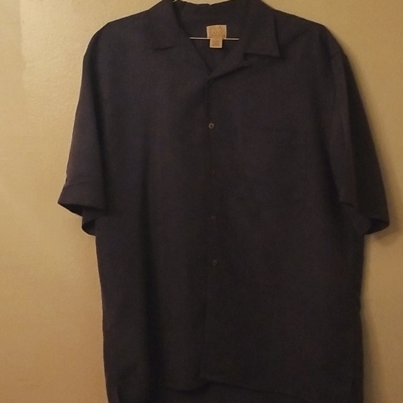 Large Short Sleeve Shirt - Picture 1 of 3
